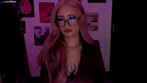 Snapshot of nixxie_ chatting on July 10, 2026, 2:16 am Nixxie online show from July 10, 2026, 2:16 am