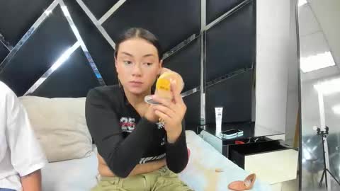 NoaandArez online show from February 14, 2026, 3:03 am