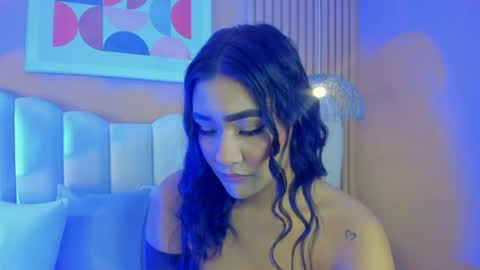 Snapshot of noa_moon chatting on June 12, 2026, 2:54 am Noa online show from June 12, 2026, 2:54 am
