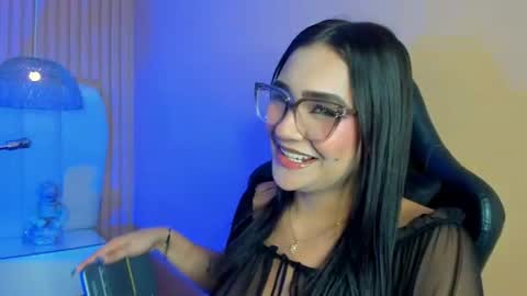 Noa online show from July 9, 2026, 2:48 am
