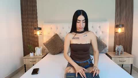 Snapshot of noa_morena chatting on June 20, 2026, 12:19 pm NATHALIA MORENO online show from June 20, 2026, 12:19 pm