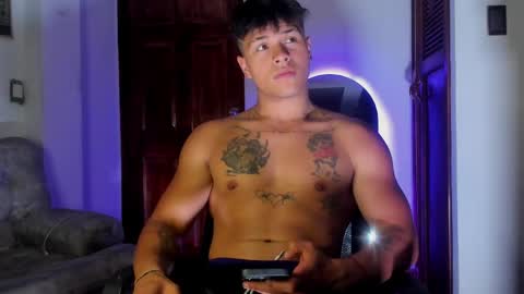 noah_223 online show from May 14, 2026, 4:30 am