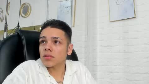 Zoe  online show from February 2, 2026, 11:03 pm