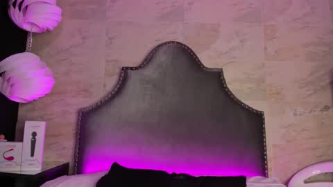 Zoe  online show from April 23, 2026, 3:30 am