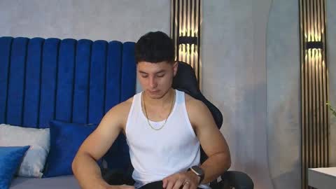 Snapshot of noah_clarkk chatting on June 9, 2026, 5:35 pm Noah online show from June 9, 2026, 5:35 pm