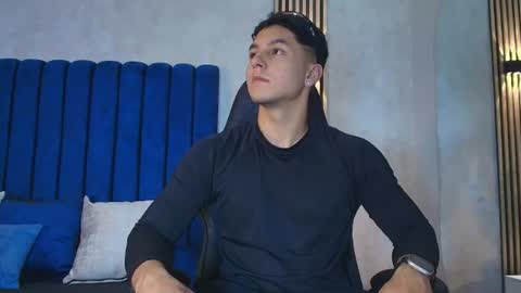 Snapshot of noah_clarkk chatting on June 12, 2026, 5:56 pm Noah online show from June 12, 2026, 5:56 pm