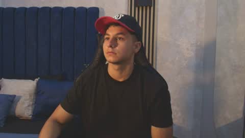 Snapshot of noah_clarkk chatting on June 20, 2026, 5:38 pm Noah online show from June 20, 2026, 5:38 pm