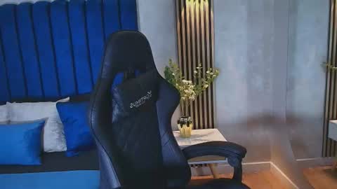 Snapshot of noah_clarkk chatting on June 25, 2026, 5:39 pm Noah online show from June 25, 2026, 5:39 pm