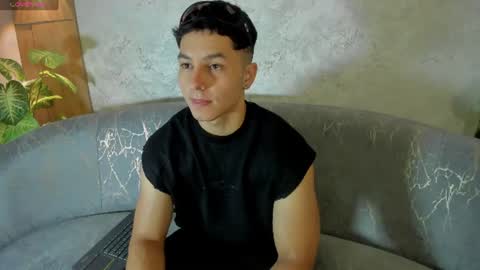 Snapshot of noah_clarkk chatting on June 27, 2026, 4:01 pm Noah online show from June 27, 2026, 4:01 pm