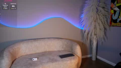 Snapshot of noah_clarkk chatting on July 17, 2026, 6:02 pm Noah online show from July 17, 2026, 6:02 pm