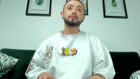 Noah  online show from December 8, 2024, 4:04 am