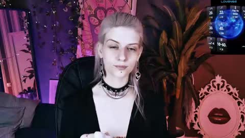 Snapshot of noah_elmer chatting on May 19, 2026, 4:35 pm REAL name LiaDM are always open online show from May 19, 2026, 4:35 pm