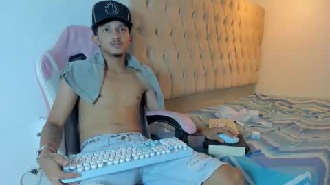 Snapshot of noah_jacksxn chatting on June 2, 2026, 8:16 am noah_jacksxn online show from June 2, 2026, 8:16 am