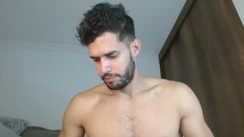 Snapshot of noah_jhonsonn chatting on January 14, 2025, 11:31 am Noah online show from January 14, 2025, 11:31 am