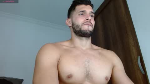 Snapshot of noah_jhonsonn chatting on October 17, 2025, 4:31 pm Noah online show from October 17, 2025, 4:31 pm