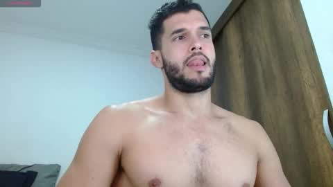 Snapshot of noah_jhonsonn chatting on October 24, 2025, 11:39 am Noah online show from October 24, 2025, 11:39 am