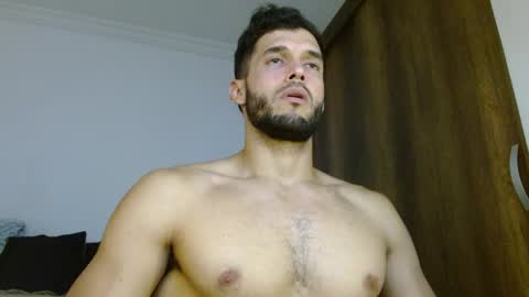 Snapshot of noah_jhonsonn chatting on June 5, 2026, 6:35 pm Noah online show from June 5, 2026, 6:35 pm