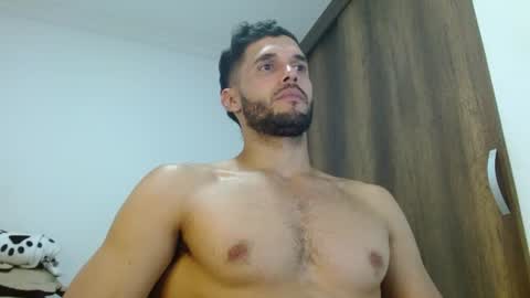 Snapshot of noah_jhonsonn chatting on June 12, 2026, 4:33 am Noah online show from June 12, 2026, 4:33 am