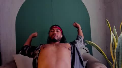 Noah online show from February 27, 2025, 7:37 pm