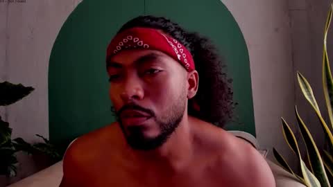 Noah online show from November 10, 2025, 3:55 pm