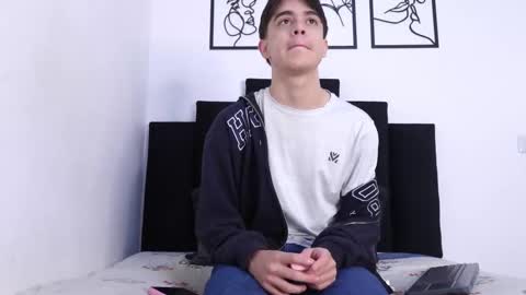 Snapshot of noah_loveboy chatting on March 31, 2026, 1:11 pm Noah online show from March 31, 2026, 1:11 pm