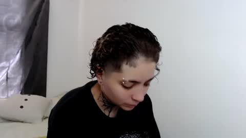 Snapshot of noah_martini chatting on February 21, 2025, 6:15 pm noah hehim online show from February 21, 2025, 6:15 pm