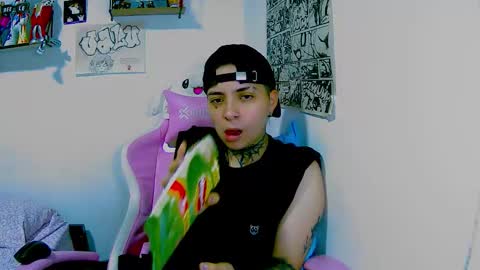 Snapshot of noah_martini chatting on March 4, 2026, 4:51 am noah hehim online show from March 4, 2026, 4:51 am