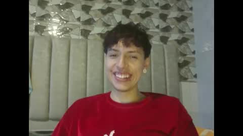 Snapshot of noah_mod chatting on June 1, 2026, 6:59 am noah_mod online show from June 1, 2026, 6:59 am