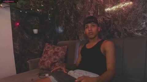 NOAH SMITH online show from March 18, 2026, 3:20 am