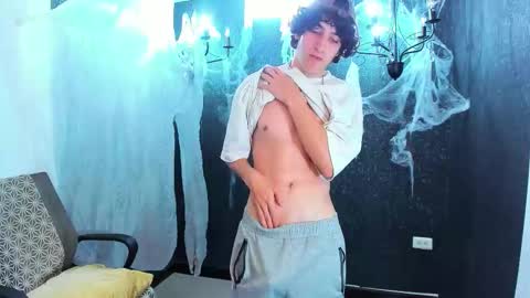 Snapshot of noah_sokolov chatting on October 16, 2025, 6:09 pm noah_sokolov online show from October 16, 2025, 6:09 pm