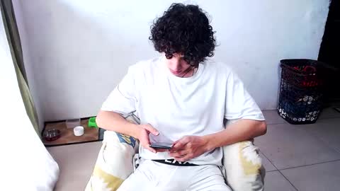 Snapshot of noah_sokolov_ chatting on March 30, 2026, 3:02 pm Kervs online show from March 30, 2026, 3:02 pm