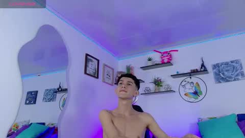 noah tyler  online show from September 20, 2025, 8:10 pm