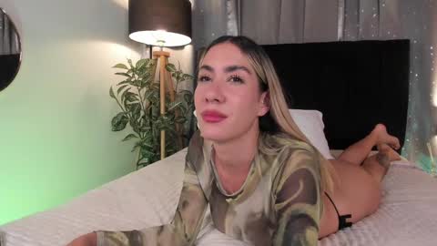 Snapshot of noahandlauren chatting on January 11, 2025, 12:55 am . . online show from January 11, 2025, 12:55 am