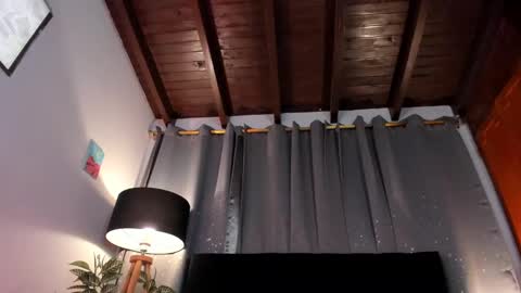 Snapshot of noahandlauren chatting on February 15, 2025, 5:50 pm . . online show from February 15, 2025, 5:50 pm