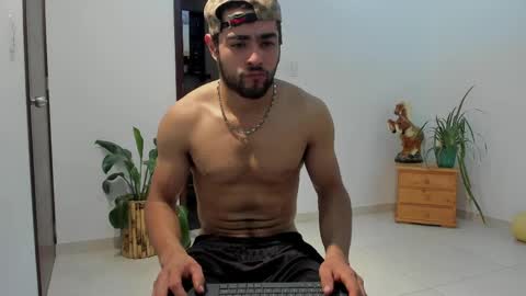 LIAM- noah online show from April 30, 2026, 11:49 am