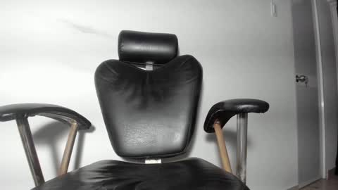 noahcogido online show from February 26, 2025, 9:21 am