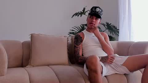 noahdaviss online show from July 29, 2026, 9:24 pm