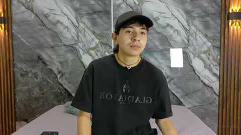 Snapshot of noahwalker__ chatting on May 8, 2026, 11:04 am online show from May 8, 2026, 11:04 am