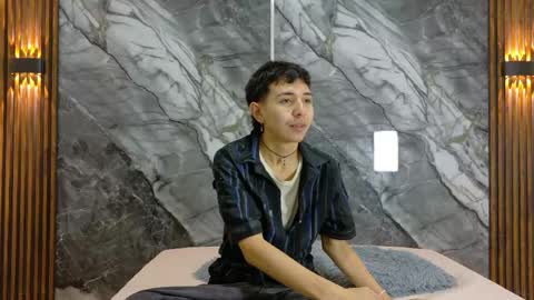 Snapshot of noahwalker__ chatting on June 5, 2026, 11:16 am online show from June 5, 2026, 11:16 am
