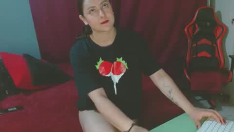 Noamartin online show from February 1, 2025, 1:34 am