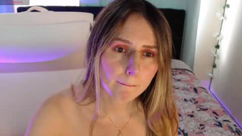 Noa Sarri online show from July 4, 2026, 7:20 pm