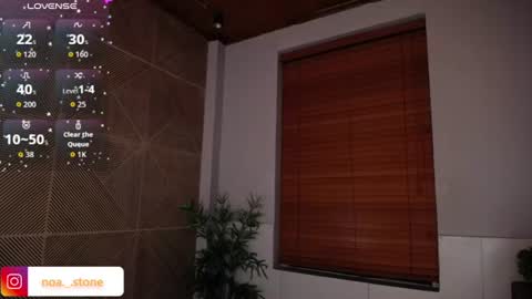 Snapshot of noastone_ chatting on July 4, 2026, 4:07 am Noa Stone online show from July 4, 2026, 4:07 am