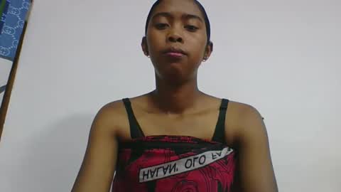 noelina online show from March 6, 2026, 6:43 am