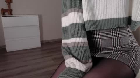 Snapshot of noelleneptune chatting on February 7, 2025, 1:43 pm noelleneptune online show from February 7, 2025, 1:43 pm