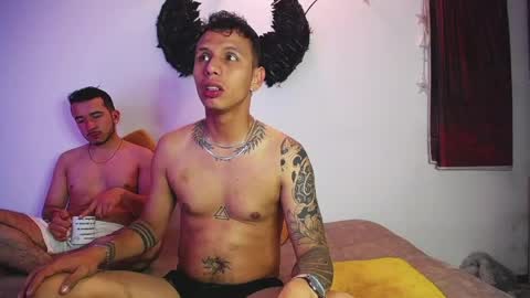 noha_and_iam1 online show from April 28, 2026, 12:32 pm