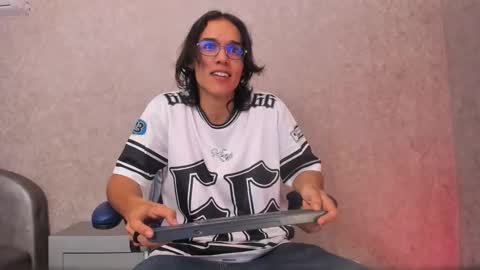     online show from March 8, 2026, 12:31 pm