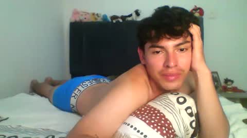 Snapshot of noha_free chatting on December 19, 2025, 4:30 am Noha online show from December 19, 2025, 4:30 am