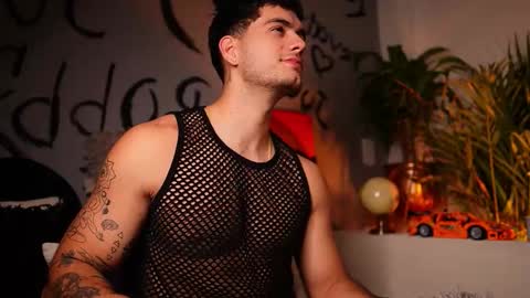 Snapshot of noha_miler chatting on September 20, 2025, 12:44 am kevin online show from September 20, 2025, 12:44 am