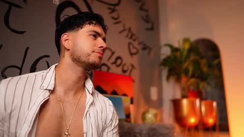 Snapshot of noha_miler chatting on November 12, 2025, 12:00 am kevin online show from November 12, 2025, 12:00 am