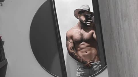 Snapshot of noha_miler chatting on June 18, 2026, 9:30 pm kevin online show from June 18, 2026, 9:30 pm